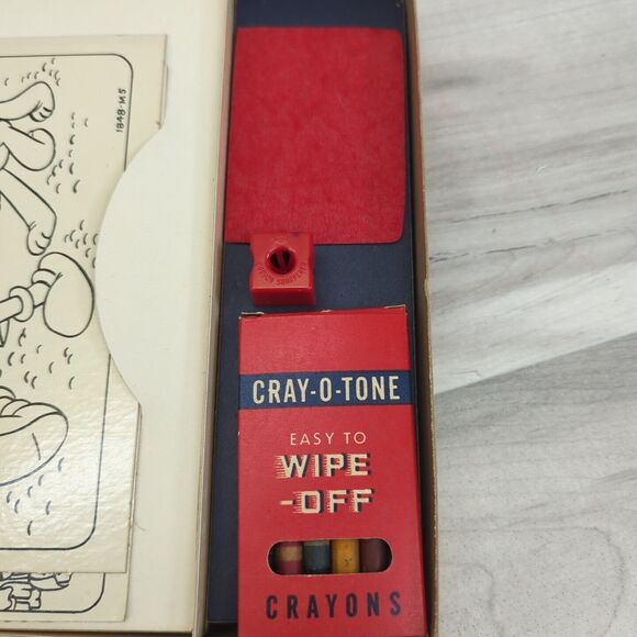 Vintage Walt Disney's Wonderful World Of Color Mickey Mouse Eras-O-Board Set - Picture 10 of 13